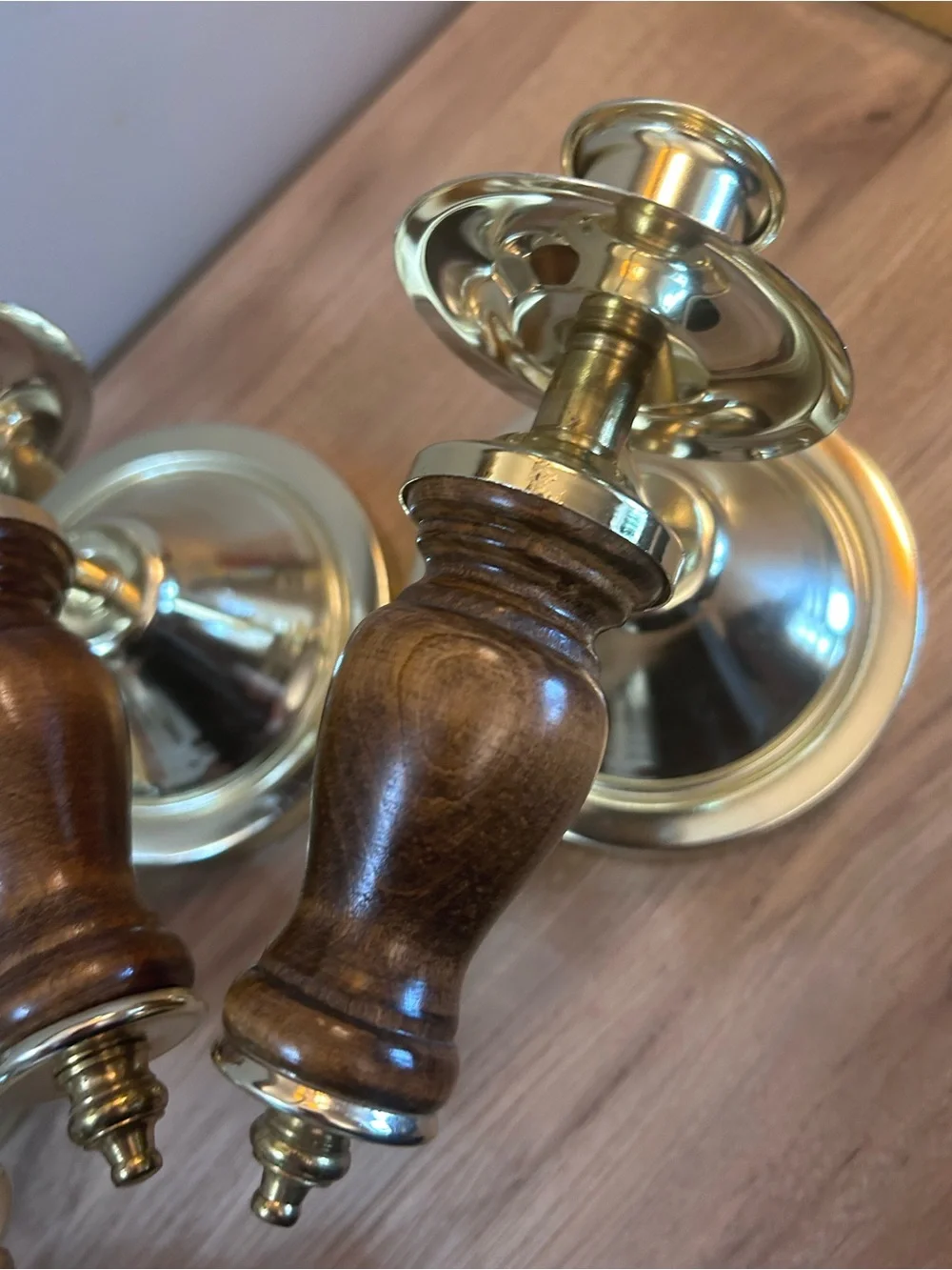 Brass and Brown Wood Wall sconces — Set of 4